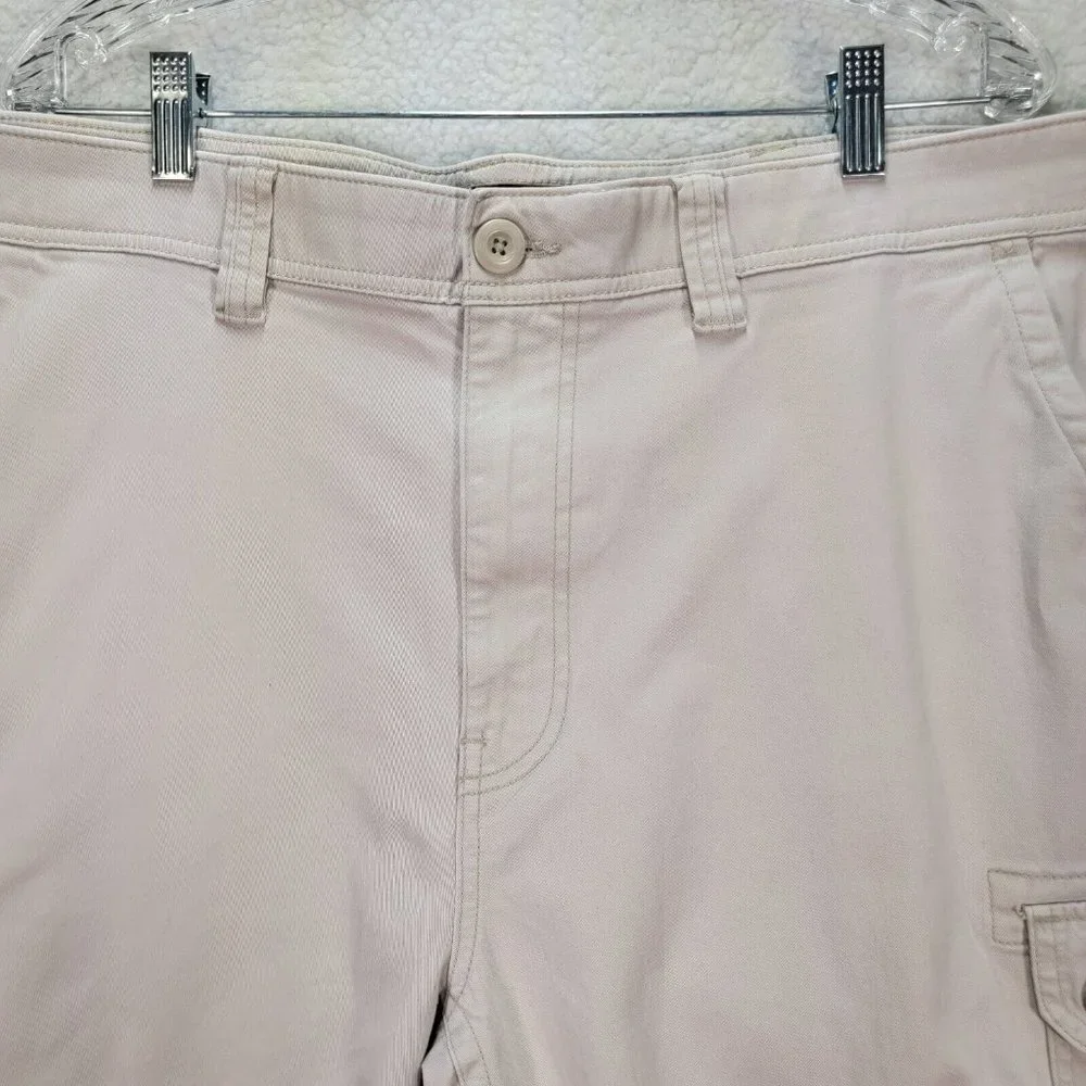 St. Johns Bay Beige Comfort Stretch Relax Casual Outdoor Men's Cargo Shorts